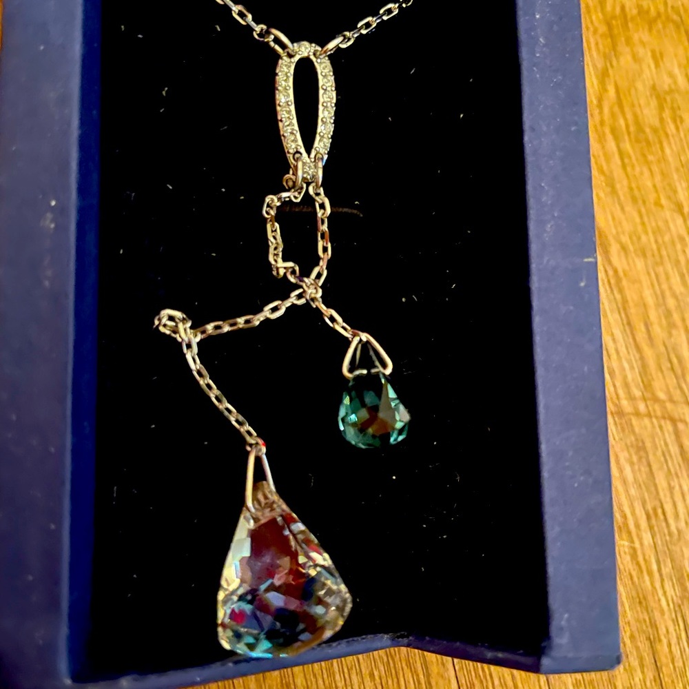 Swarovski necklace with two droplet crystals
